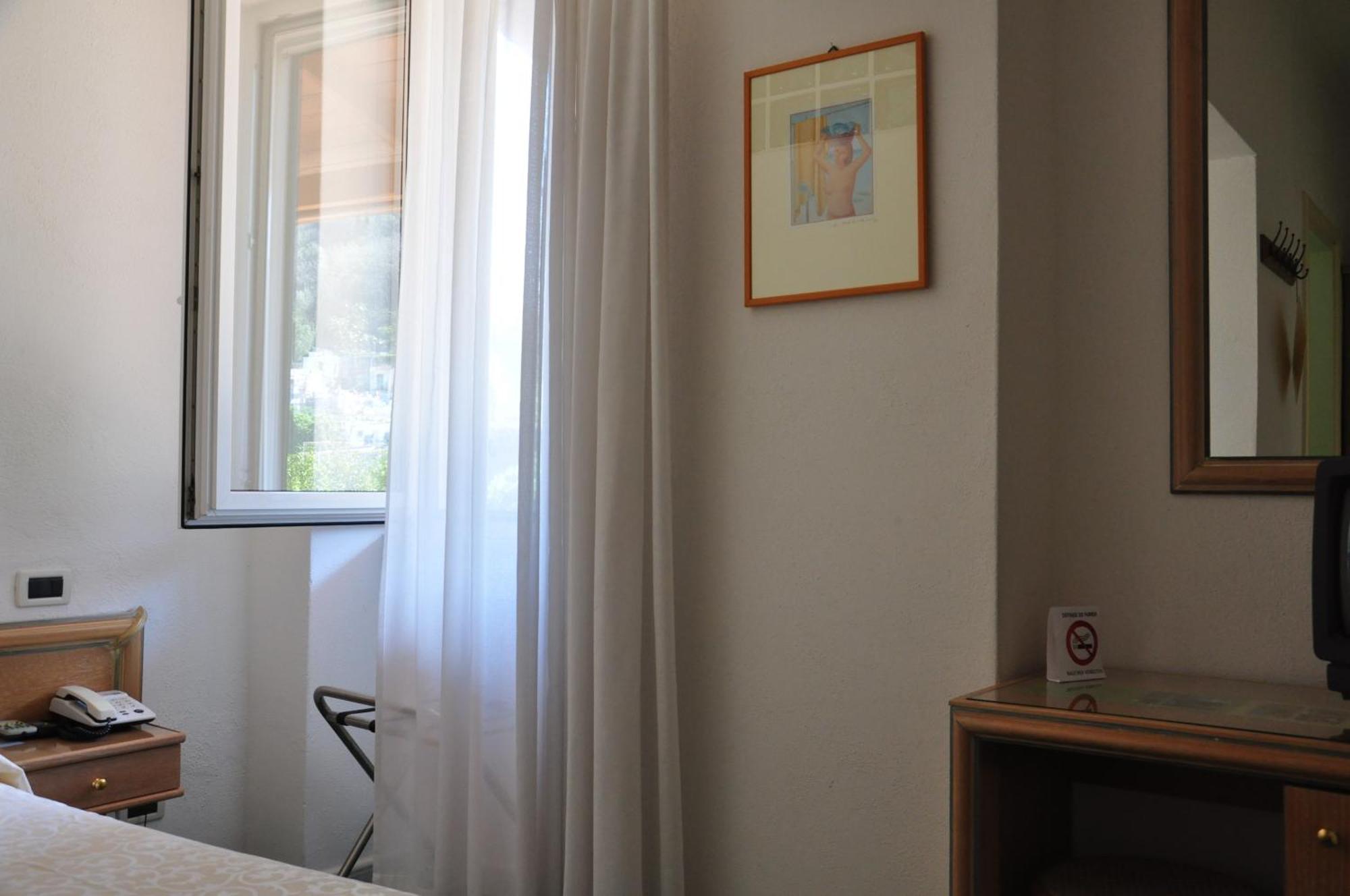 Hotel La Marticana Ischia Kamer foto