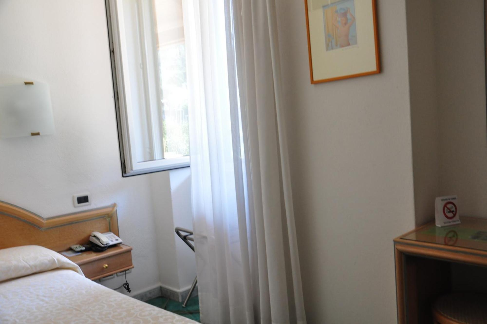 Hotel La Marticana Ischia Kamer foto