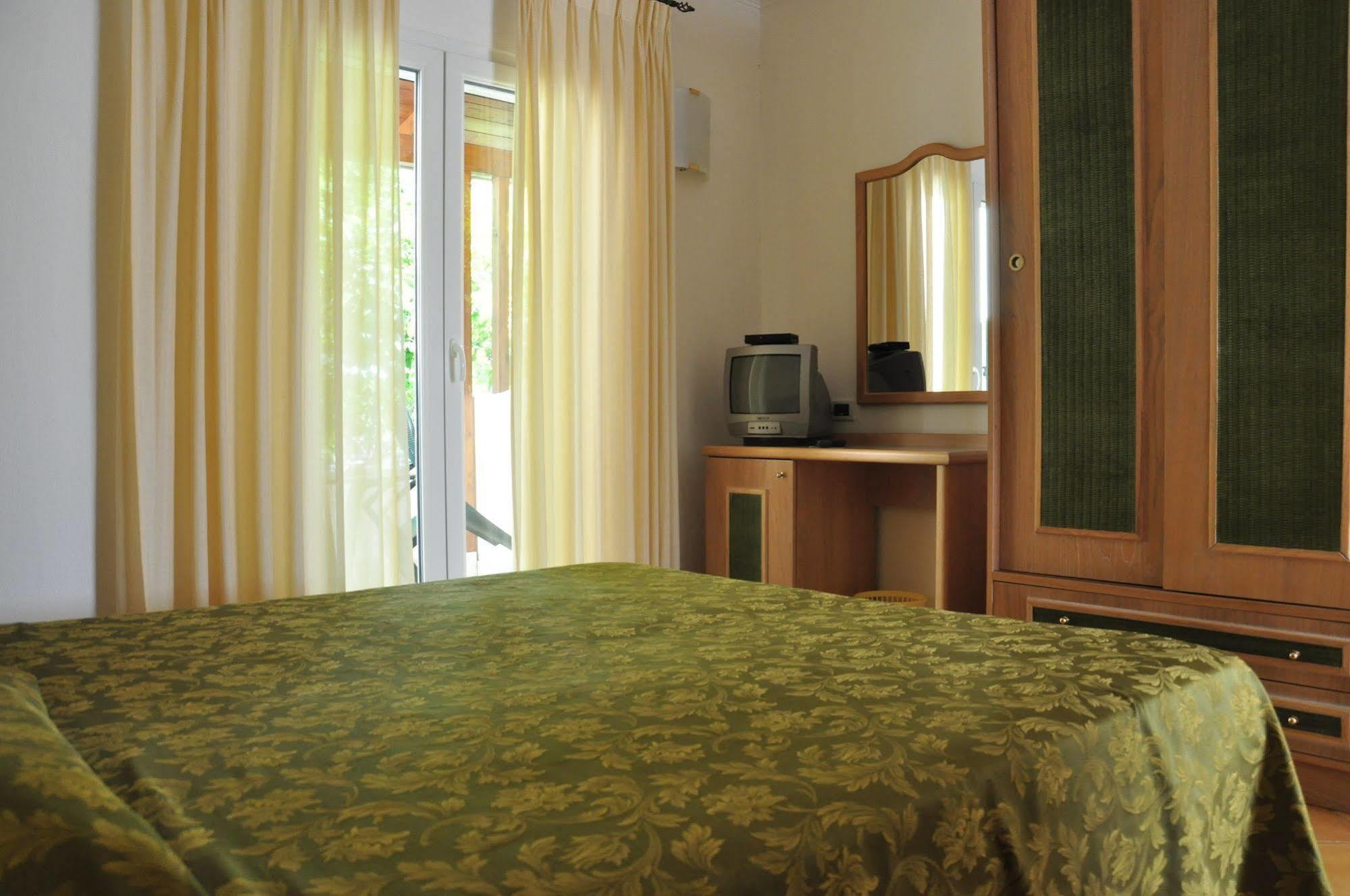 Hotel La Marticana Ischia Buitenkant foto