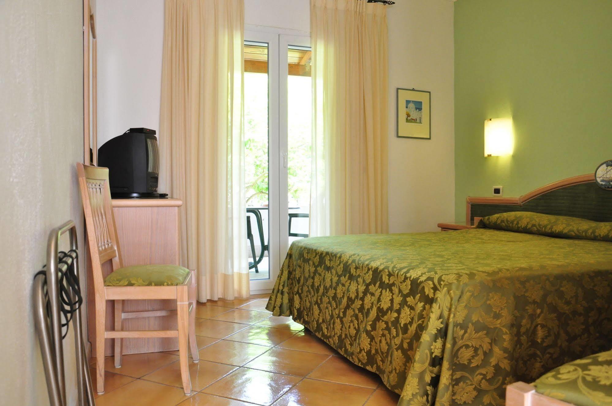 Hotel La Marticana Ischia Buitenkant foto