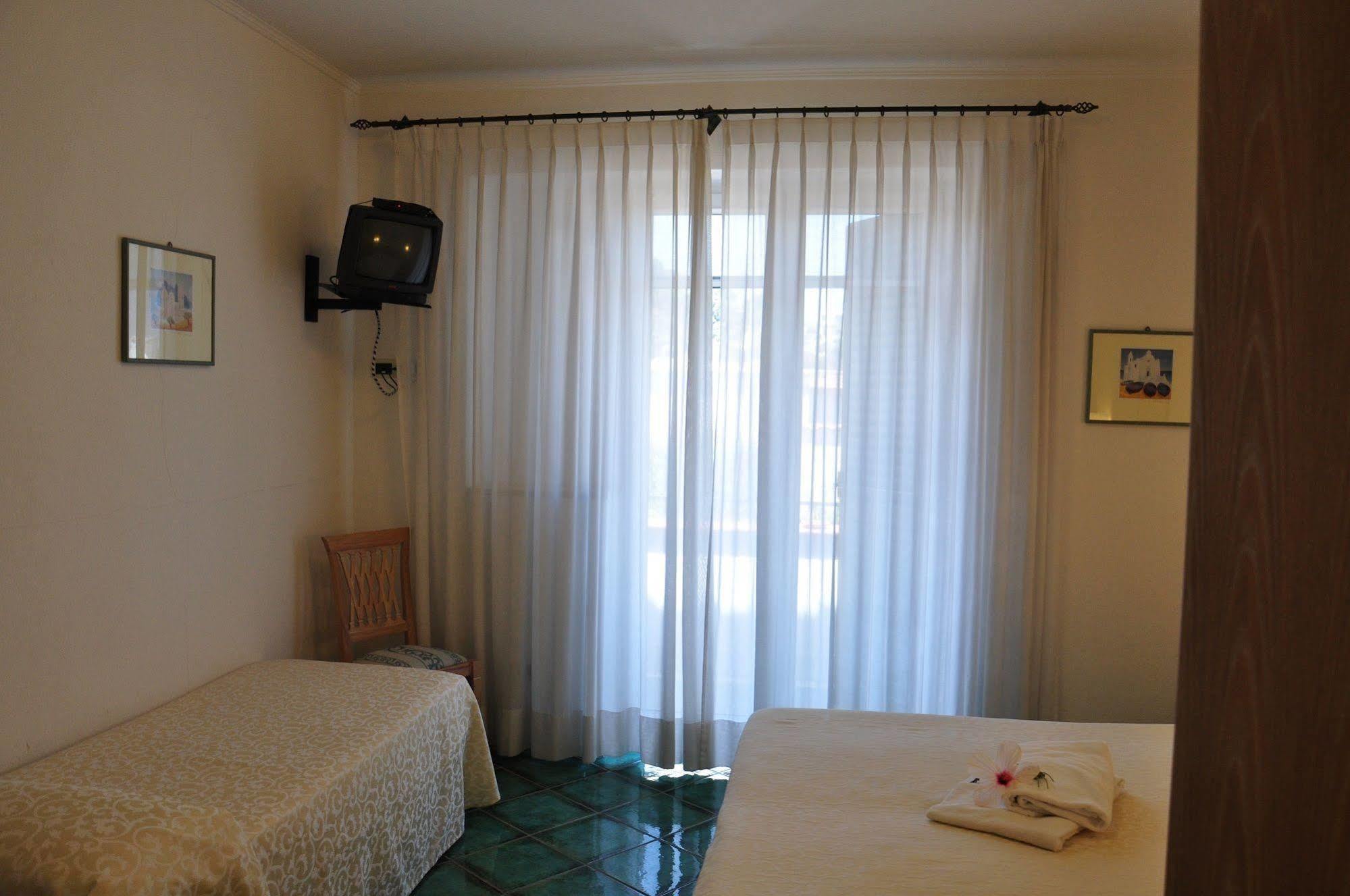 Hotel La Marticana Ischia Buitenkant foto